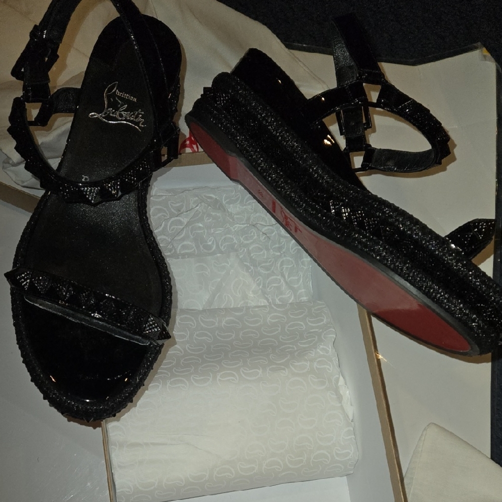 Christian Loubitin Blk Studded Leather 1.5" RED BOTTOM Platform Sandals!